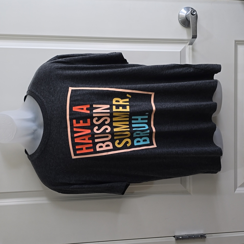 Men's unbranded t-shirt size 2Xl‎